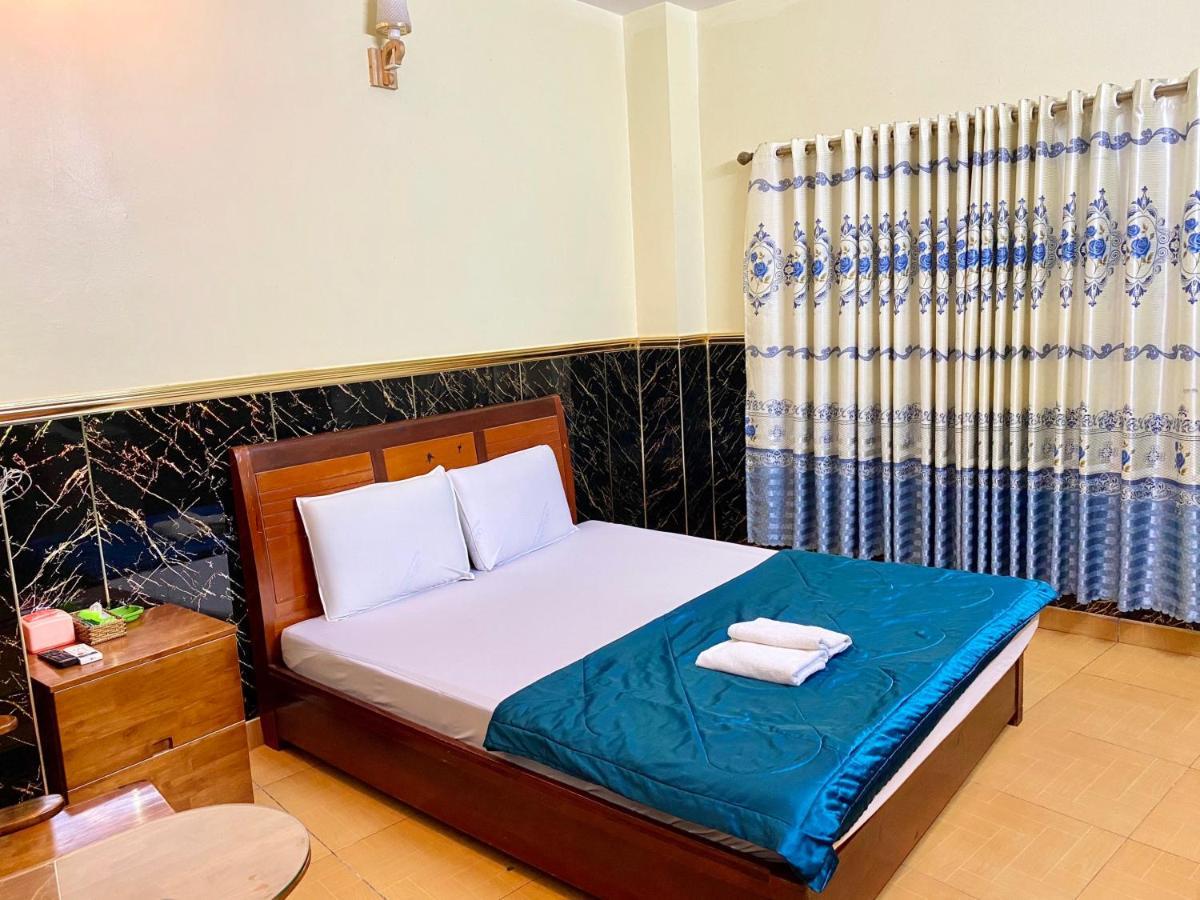 Ngoc Trinh Hotel Bandar Ho Chi Minh Luaran gambar