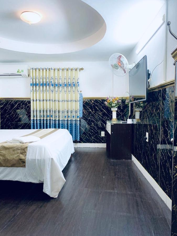 Ngoc Trinh Hotel Bandar Ho Chi Minh Luaran gambar